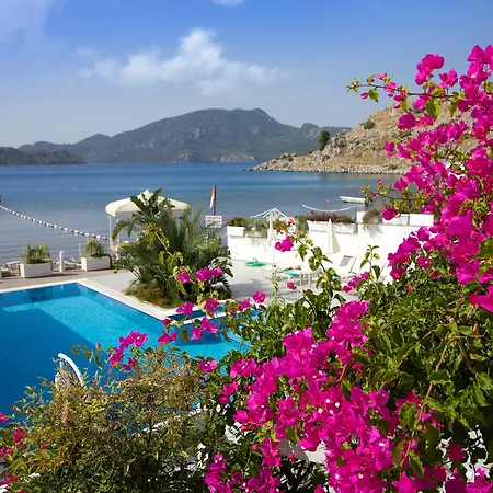 Poseidon Boutique And Yacht Club 4*