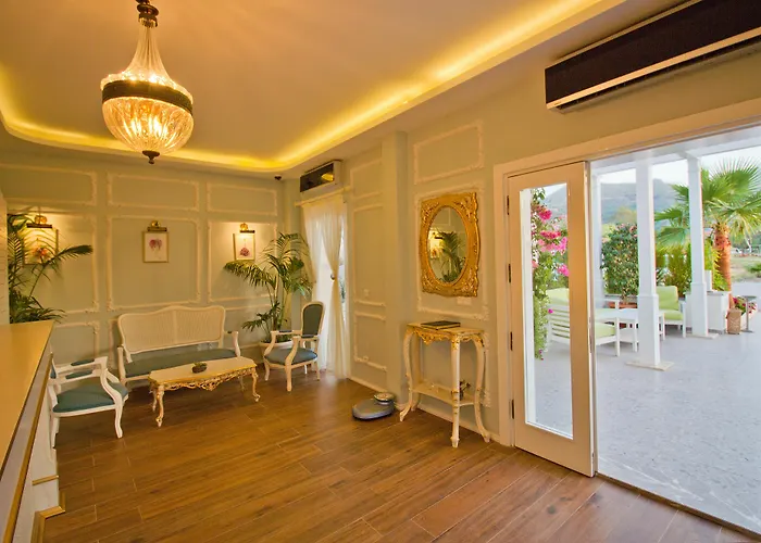 Poseidon Boutique And Yacht Club 4* セリミエ