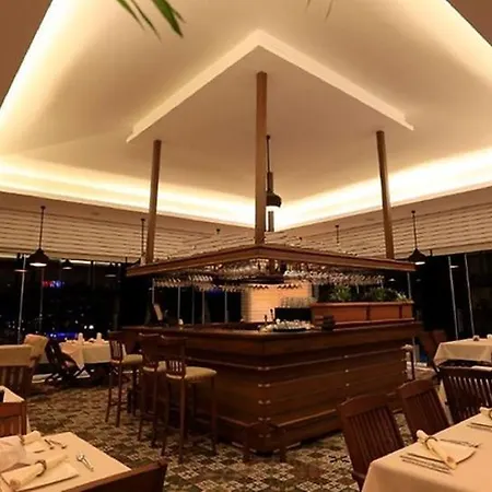 Poseidon Boutique And Yacht Club فندق